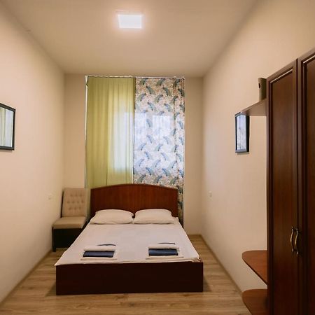 ホテル Gyumri Apart エクステリア 写真